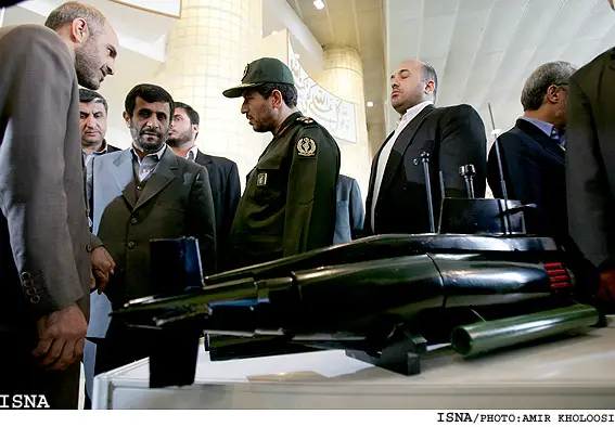 Iran_midget_submarine_nahang_4.jpg