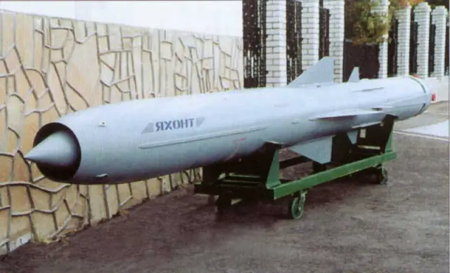 3M55 P-800 Oniks (Onyx) anti-ship missile (NATO reporting name: SS-N-26 Strobile)