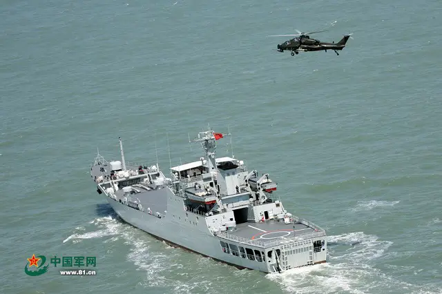 中國軍隊（解放軍）發布呈現出的Z-10攻擊直升機進行甲板試驗在海上與中國海軍（PLAN）型072A級登陸艦（北約命名雨亭-III級）一些有趣的圖片。 據報導，這架直升機屬於南京軍區的第1軍第5直升機大隊，而該船是由海軍東海艦隊（舷號913“八仙山”）。
