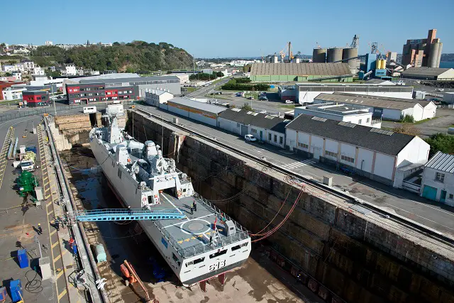 The Royal Moroccan Navy’s high-tech frigate Tarik Ben Ziyad has returned to the Damen Shipyards Group for its first routine dry-docking after three years of operation. The SIGMA multi-mission frigate 10513 – built at Damen Schelde Naval Shipbuilding (DSNS) in the Netherlands – arrived at Damen Shiprepair Brest in France on 24 October for a maintenance programme of approximately 30 days.