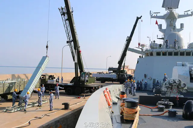Rare picture showing the reloading of a Type 054A Frigate in anti-ship and surface-to-air missile