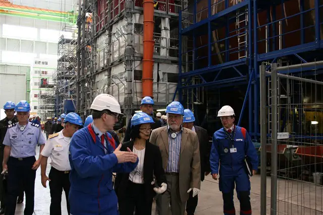 During his official visit to France, Jaques Wagner, Brazilian Defence Minister, visited the DCNS Cherbourg site on the 11thof May 2015. He took the opportunity of seeing for himself the installations of one of the major French industries presently working on Brazilian defence contracts. After being welcomed by HervéGuillou, Chairman and Chief Executive Officer of DCNS, Jaques Wagner visited the workshops where part of this important strategic programme aimed at strengthening the Brazilian navy is taking place. The visit also included meeting the Brazilian teams participating in this programme at Cherbourg, and who benefit from training given by DCNS in the framework of the contract. 