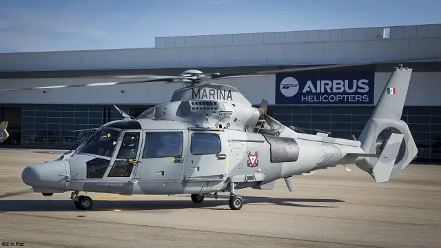 The Mexican Navy yesterday took delivery of the first of the ten AS565 MBe Panther helicopters it purchased in 2014, becoming the first customer in the world to receive the new version of this multi-role, medium-class military rotorcraft. The Navy will receive three other units before the end of the year and the remaining six by early 2018.