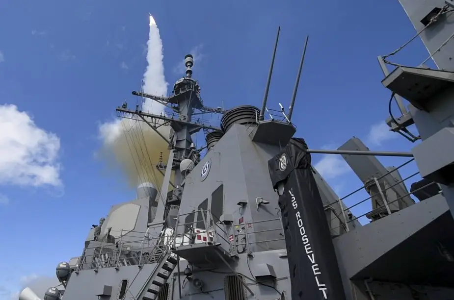 Raytheon US Navy test first SM 2 Block IIIB missile from restarted production line 925 001