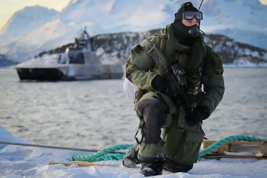 Royal Marines Commandos Raid alongside Norwegian stealth ship in Artic 925 001