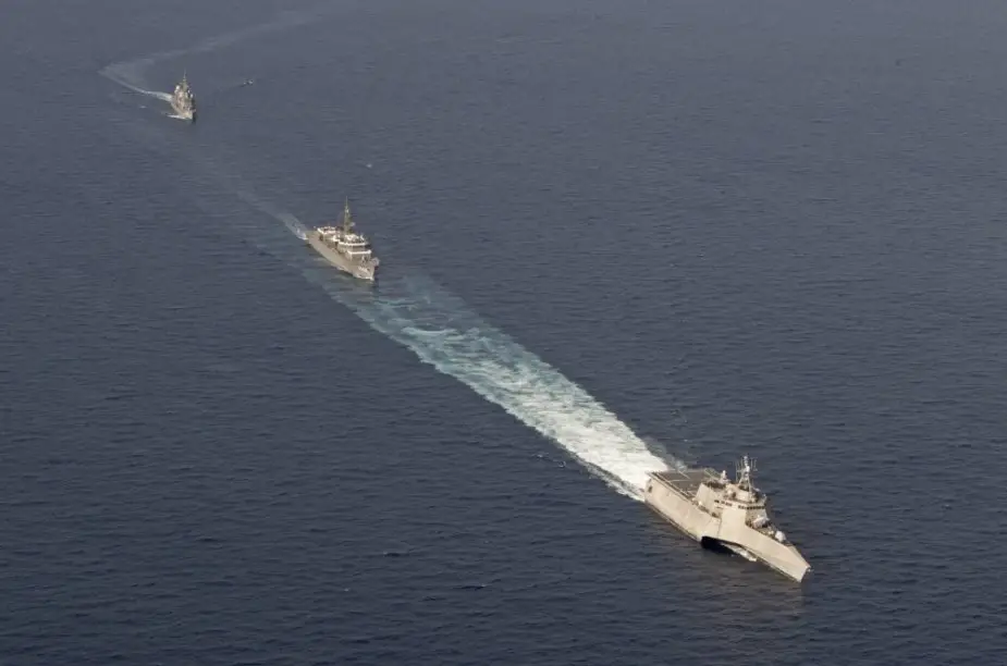 Japan and US navies exercise together in South China Sea 925 003