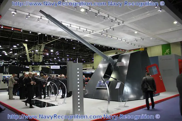 At the International Naval Defence & Maritime Exhibition, Euronaval 2012, the Italian Company OTO MELARA presents a full-size model of its 127/64 LW Light Weight Naval Gun Mount. The 127/64LW gun is used on board for the Italian FREMM and the German F125 frigates. This rapid fire gun can be installed on large and medium size ships, for surface fire and naval gunfire support, with anti-aircraft fire as its secondary role. 
