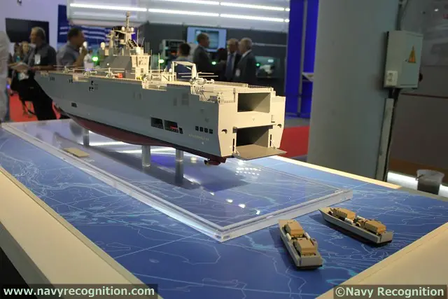 Models of the DCNS built LCMs for the Russian LHDs were shown during IMDS 2013