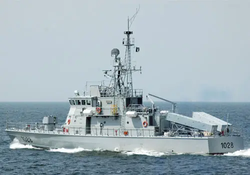 Multi-Purpose Auxiliary Craft (MPAC) fitted with state of the art anti-ship missile system. The craft has a designed speed of 32 Knots, with maximum displacement of 250 Tons. Quwwat is fitted with Chinese C802 anti ship missiles and a 37mm main gun. The class was built in Pakistan by Karachi Shipyard and Engineering Works Ltd.
