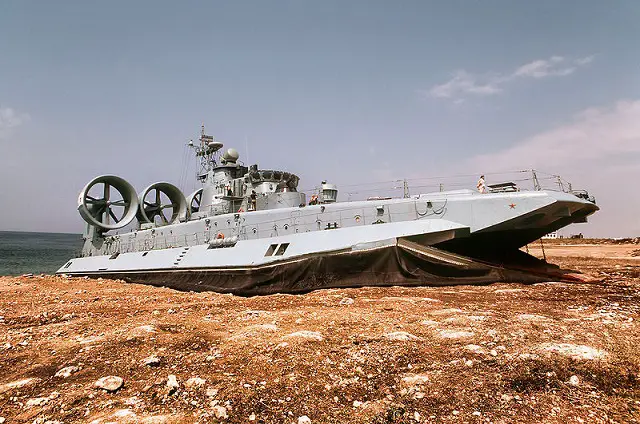 Russian Navy command made a decision not to purchase Project 12322 Zubr small-size air-cushion landing ships, reports Izvestiya referring to a source in Navy Main HQ.