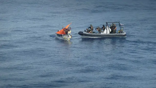 In the afternoon of 15 December 2012, the EU Naval Force (EU NAVFOR) Belgian frigate BNS Louise-Marie intercepted one skiff with five suspected pirates on board. 