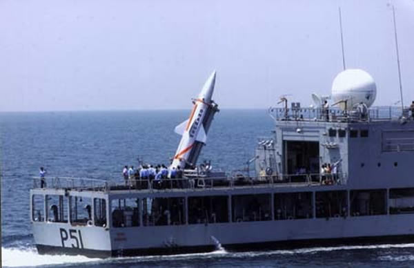 India on Friday tested its nuclear-capable ballistic missile Dhanush from an Indian Navy patrol vessel in the Bay of Bengal in Odisha, eastern India, reported Indo-Asian News Service.