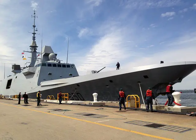 On April 3, 2013, off the U.S. coast, French Navy’s newest frigate FREMM Aquitaine conducted a Replenishment at Sea (RAS) alongside USNS John Lenthall (T-AO-189), a Henry J. Kaiser-class fleet replenishment oiler, and USS Stout (DDG-55) a Arleigh Burke-class guided missile destroyer.