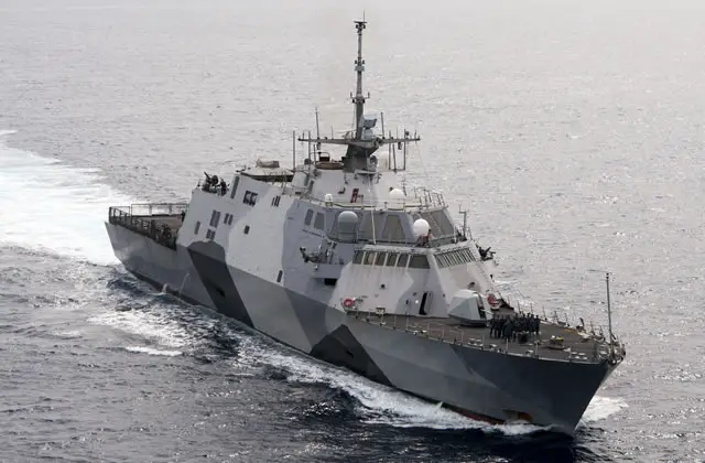 Cmdr. Roger D. Heinken assumed command of USS Freedom (LCS 1), the U.S. Navy's first Littoral Combat Ship (LCS), during a change of command at Joint Base Pearl Harbor-Hickam, Dec 15.