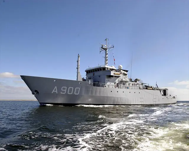 The ship, originally built at Damen Schelde Naval Shipbuilding in 1987, will be refitted in order to make her suitable for a range of new tasks and assignments. The aim of the maintenance project is to keepthe ship operational until 2025.