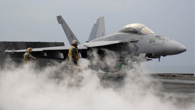 US Navy eyes more F A 18E F Super Hornets to deal with shortage of carrier borne fighters 640 001