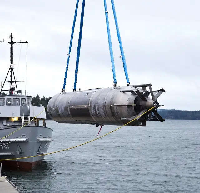 The U.S. Navy recently tested its newly developed Common Control System (CCS) with a submersible unmanned vehicle during a series of underwater missions at the Naval Undersea Warfare Center Keyport in Puget Sound, Washington. The CCS successfully demonstrated its capability to provide command and control to a surrogate Large Displacement Unmanned Undersea Vehicle (LDUUV).