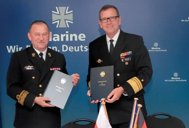 The German and the Polish Navy signed an agreement that will lead to the establishment of a joint “Submarine Operating Authority”. The latest rapprochement builds on the 1999 military cooperation agreement and the 2013 maritime collaboration agreement.