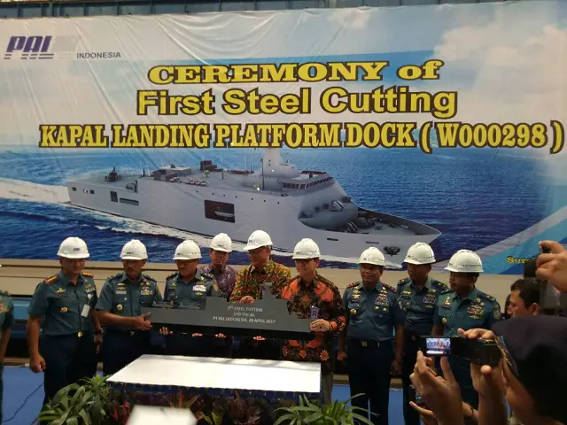 PT Pal Cuts First Steel for Indonesian Navy - TNI AL - Sixth Landing Platform Dock 
