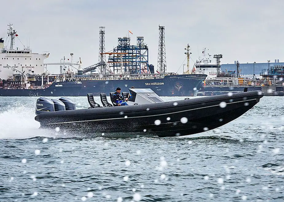 Live waterborne demonstrations on the Royal Docks at DSEI 2019 925 004