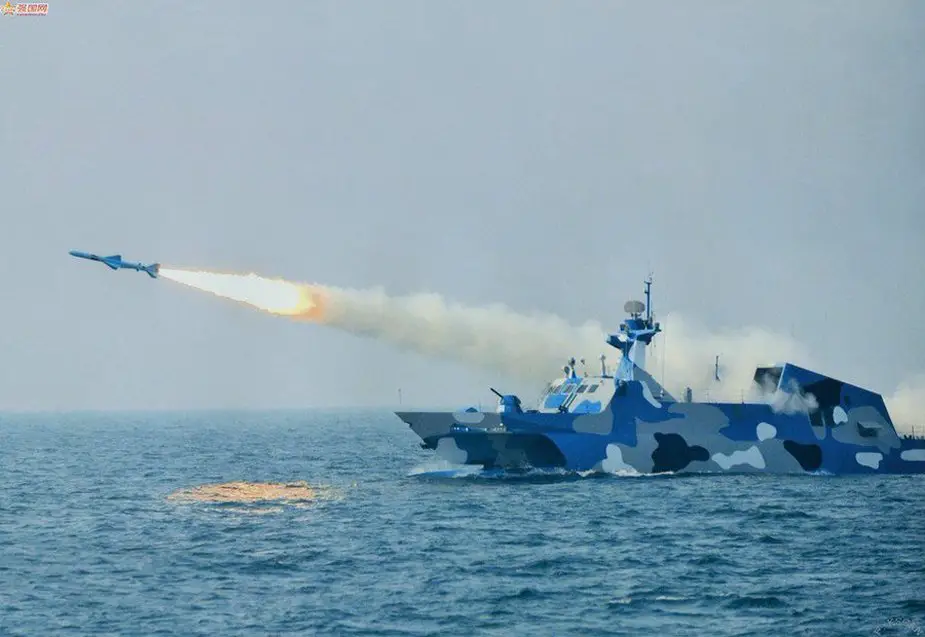 Angkatan Laut Cina melakukan latihan menembak langsung dengan kapal rudal siluman Tipe 022