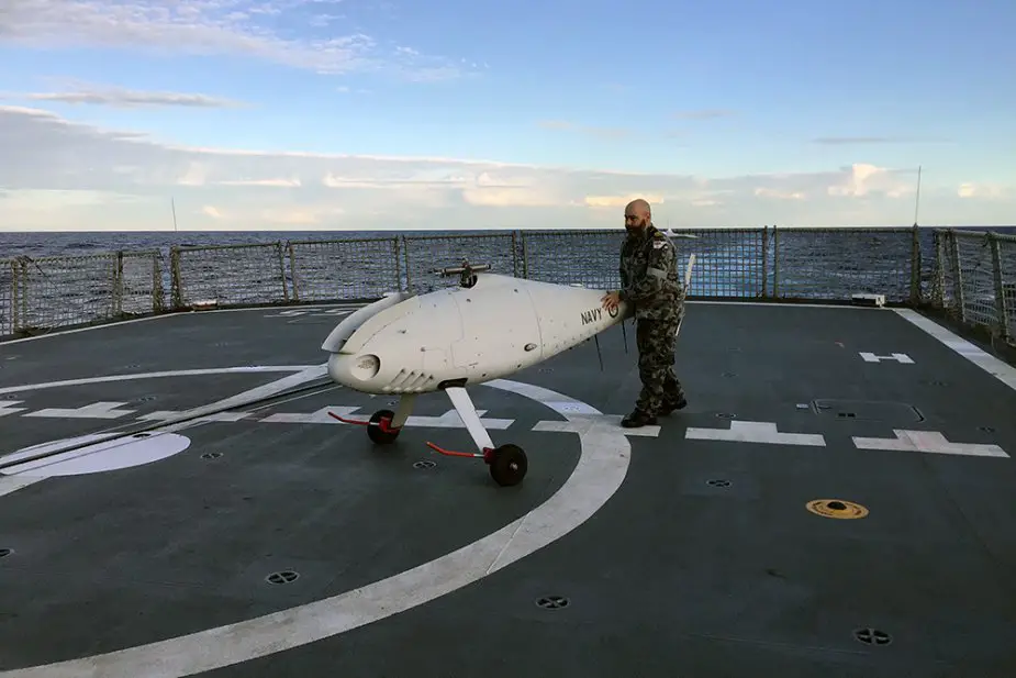 RANs HMAS Ballarat and S 100 Camcopter UAV conduct flight trials 925 001