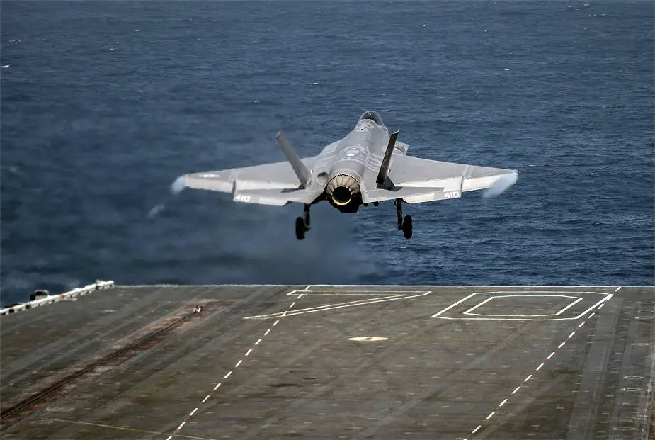 US Navy USS Carl Vinson CVN 70 aircraft carrier completes flight deck certification with F 35C fighter aircraft 925 002