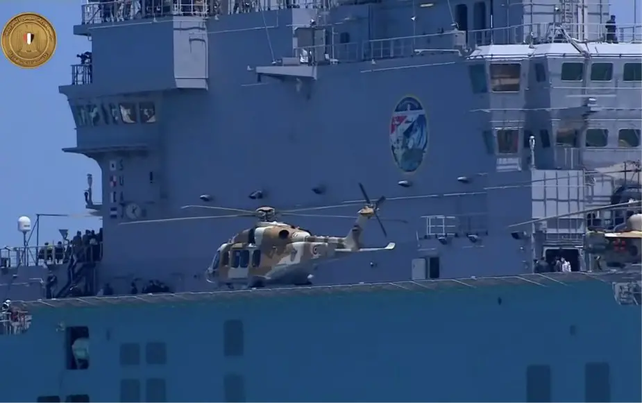 أول ظهور لطائرات الهليكوبتر AW149 التابعة للبحرية المصرية