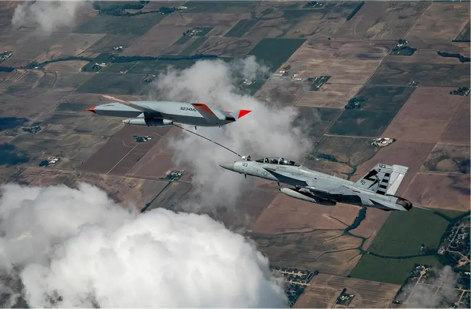 MQ-25_conduct_unmanned_aerial_refueling_taking_for_the_first_time.jpg