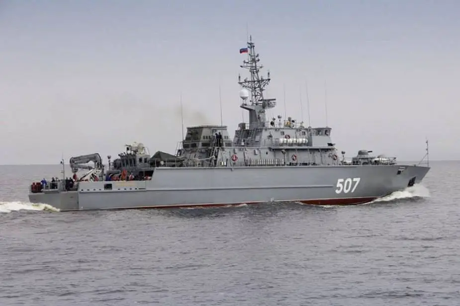 The_seventh_Project_12700_Alexandrit-class_mine_countermeasures_ship_for_Russian_Navy_was_floated_out_925_001.jpg